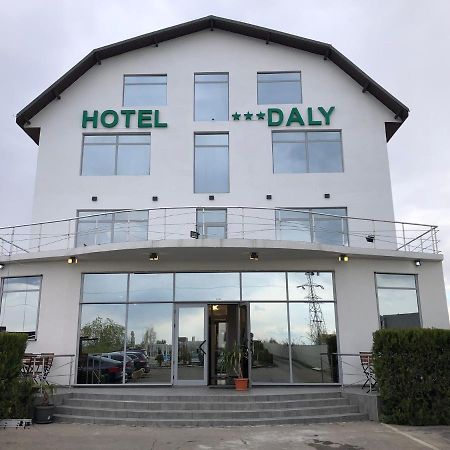Hotel Daly Ploieşti Eksteriør bilde