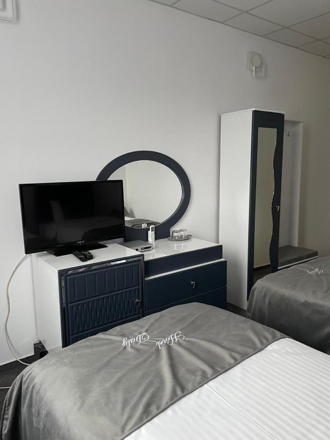 Hotel Daly Ploieşti Eksteriør bilde