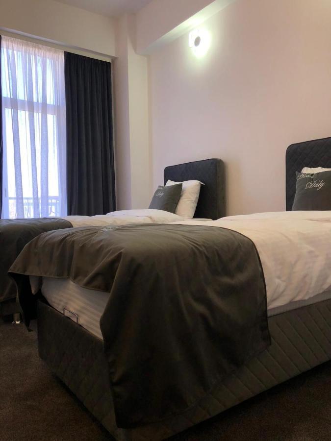 Hotel Daly Ploieşti Eksteriør bilde