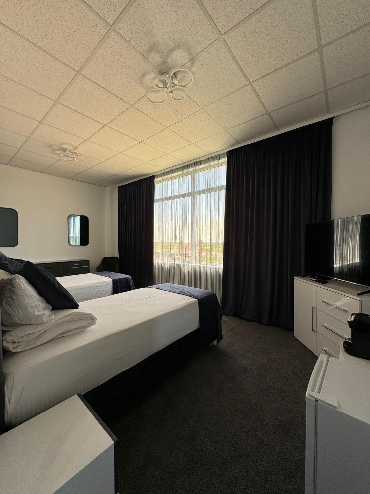 Hotel Daly Ploieşti Eksteriør bilde